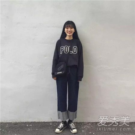 你喜欢哪种鞋子搭配你的衣服?你衣服和鞋子的不同颜色