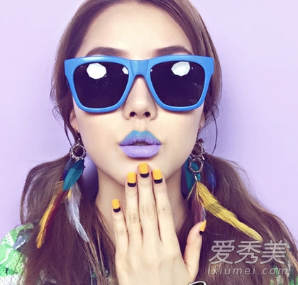 韩国彩妆女王PONY最新发型 粉紫色发色吸睛