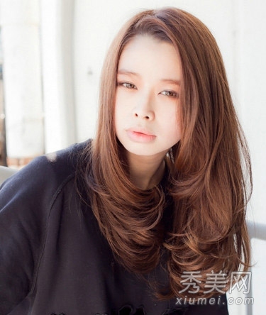 卷发才是女神 11款长卷发助你改变气质