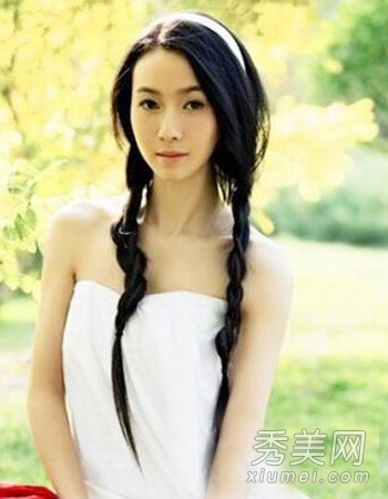 宋丹丹准儿媳曝光 巴图女友王博谷私照发型
