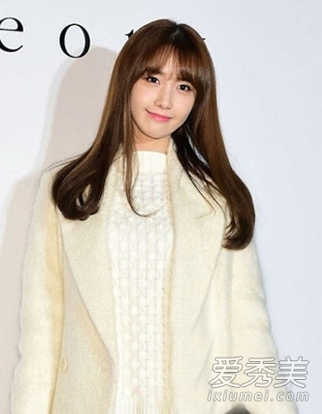 空气刘海持续大热 2015女生超美发型图片