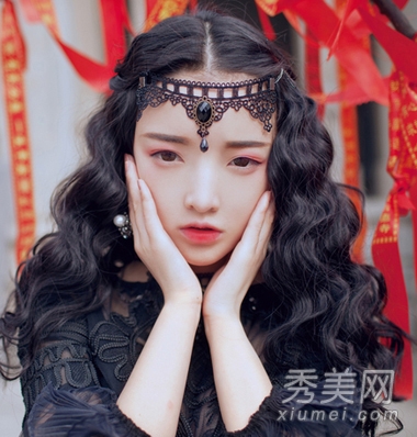 2013秋季流行长卷发 浪漫优雅淑女气质