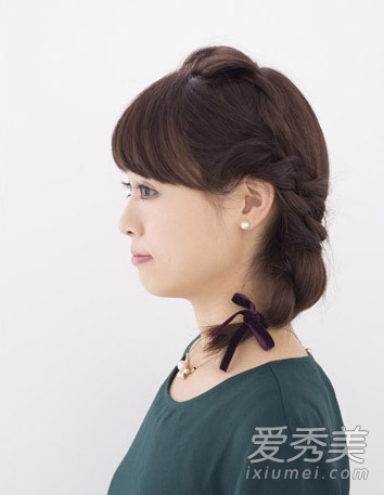 春季长发怎么扎 2款甜美编发教程图解