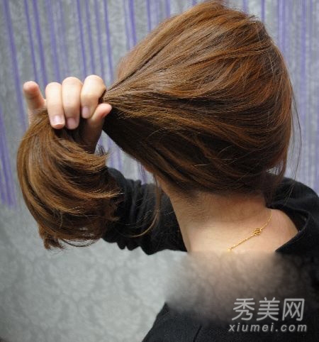 韩式发型扎法 婉约发髻扎发显气质