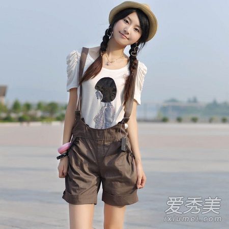 如何穿好看的工作服?大学风格的工作服和短裤