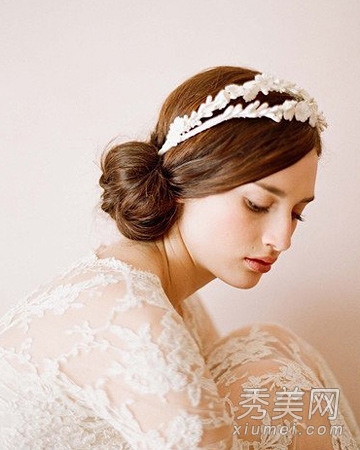 2013最新流行的新娘发型 尽显梦幻唯美范