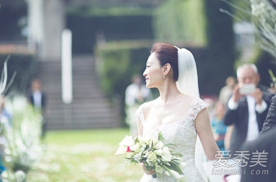 女神出嫁了！39岁李小冉婚礼新娘发型解析