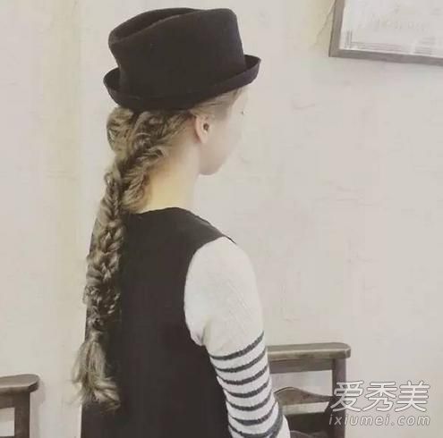 日本妹子为你解锁三股辫的新玩法 再也不怕造型重样了 头发怎么编好看