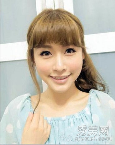 梨花头怎么扎 DIY扎发教程甜美翻倍