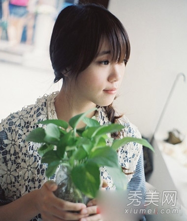 暖春浪漫长发扎法推荐 清新文艺范最动人