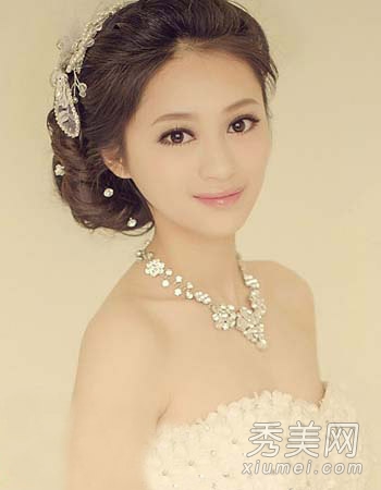 2014最美新娘发型 盘发最显高贵气质