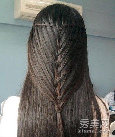 长发妹子最爱美丽发辫 精选20款创意编发