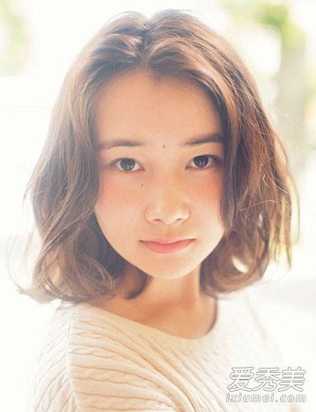 寒冬就要烫个“卷” 14款美发温暖来袭2015流行发型卷发女