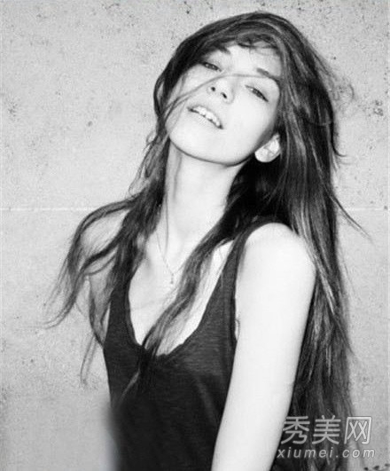 2014长发发型 卷发直发各有千秋