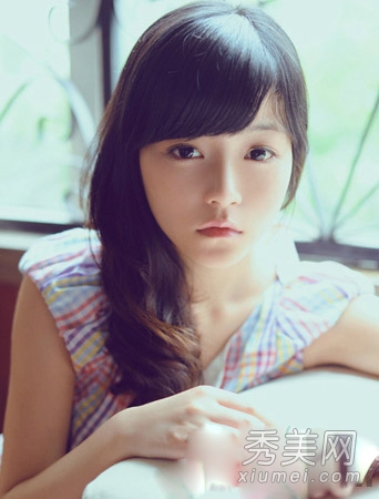 春夏女生辫子扎法大集合 百辫发型最流行