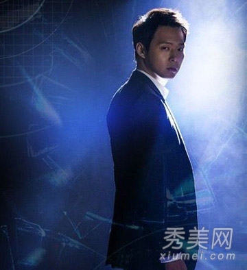 朴有天新剧曝剧照 短发帅气接档《星星》