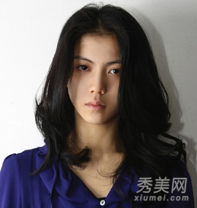 最新女生人气中分发型 御姐变身小萝莉