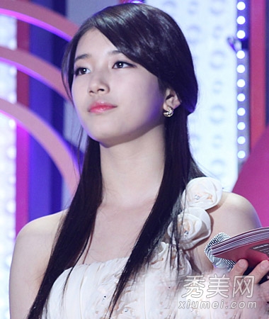 春天扎什么发型好看 9款长发扎法超美丽