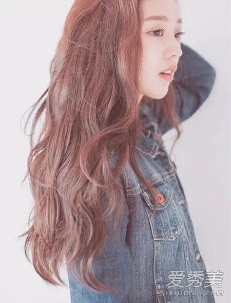秋季最好看的卷发发型——韩式自然卷发 韩系卷发图片