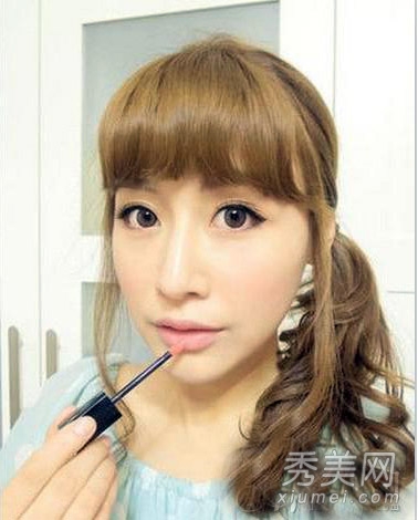梨花头怎么扎 DIY扎发教程甜美翻倍