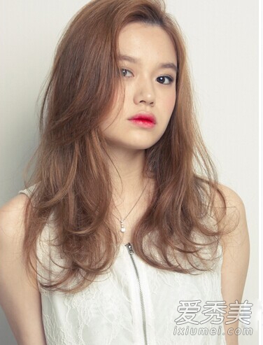 韩式卷发发型图片 让你变身氧气美女