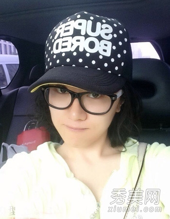 宋丹丹准儿媳曝光 巴图女友王博谷私照发型