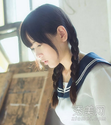 日係校園甜美女生發型 穿校服最清純