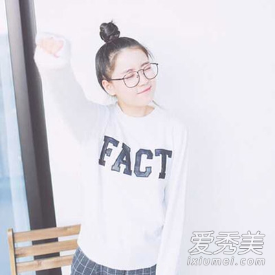 丸子头扎法图解 3分钟变韩范美妞