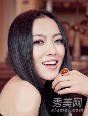 今冬最新直发发型 清新灵动不沉闷
