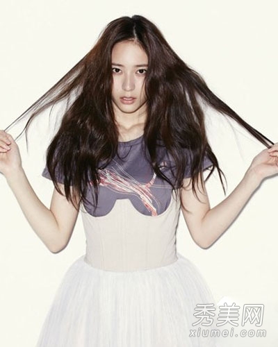学韩国女星显瘦烫发发型 各个都是巴掌脸