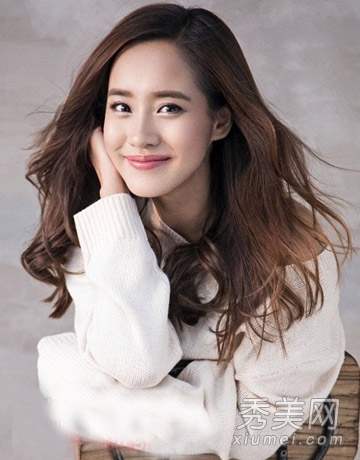 长发染什么颜色好看 吸睛棕色塑蜜糖女生