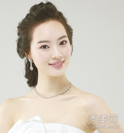 出尘脱俗的韩式新娘发型 优雅唯美