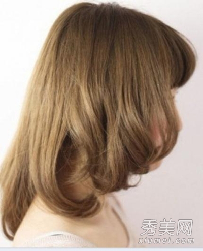 人气棕色系染发梨花头 显白显嫩有技巧