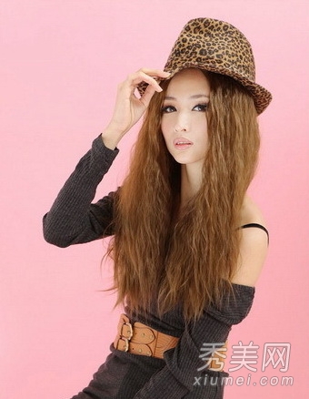 2012最新韩式发型 塑造甜美萌女郎