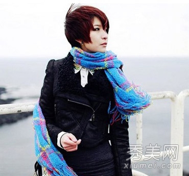 女生帅气直短发发型图片 秋季最时尚