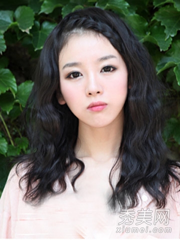 中长发怎么扎 9款夏季清凉扎发推荐