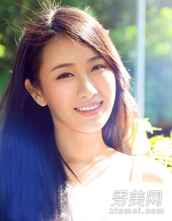 女生最新长直发发型 巧搭刘海气质翻倍