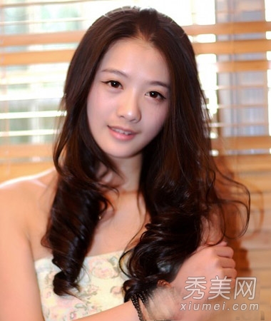 年度氣質發型比拚 無劉海最顯女神範