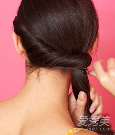 夏季长发怎么扎 升级版马尾辫diy好清凉