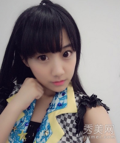 2014流行女生发型 长直发演绎春夏纯美童话