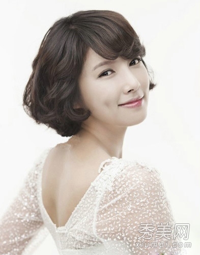 短发新娘也俏丽 韩式新娘发型轻松变美