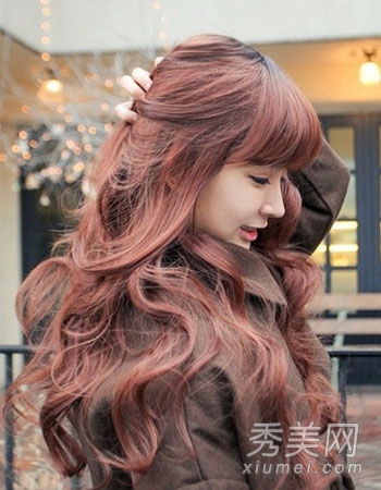 唯美动人的韩式长卷发发型图片