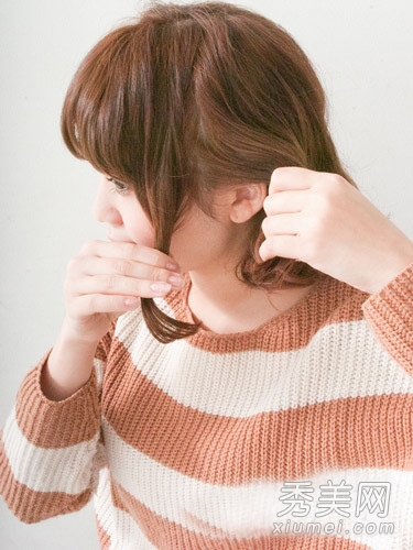 冬季中短发发型扎法 这样搭配帽子超完美