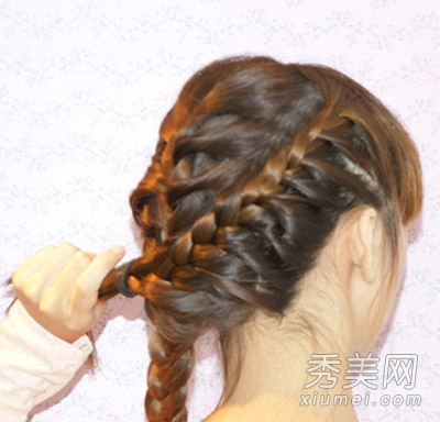 进阶版日系编发图解 蜈蚣辫优雅显气质
