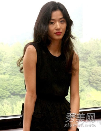 韩国女神全智贤发型 直发卷发都很美