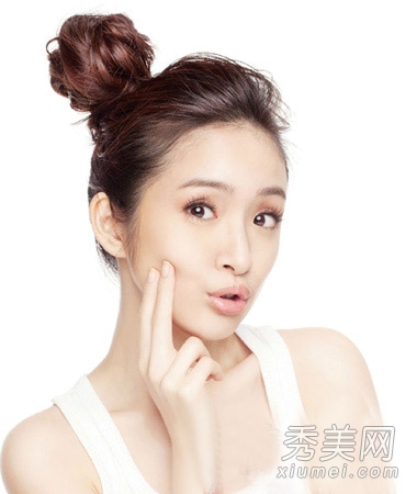 怎么扎花苞头最清爽 9款扎发美美一夏