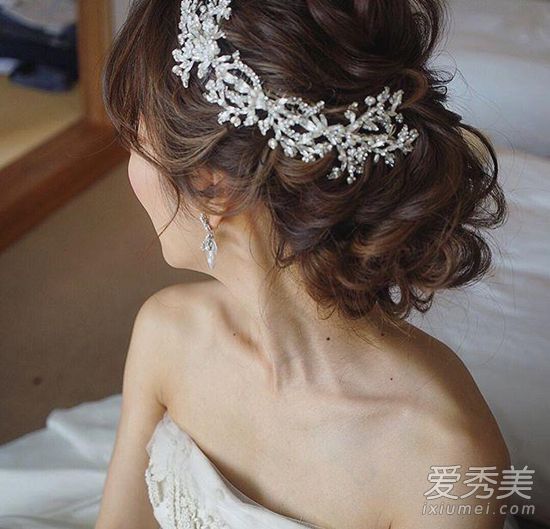 婚礼那天从头美到脚 9款新娘发型美翻了！ 流行韩式新娘发型