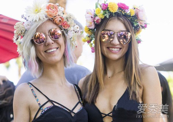 编发和色彩的狂欢！音乐节女生发型参考 编发发型女