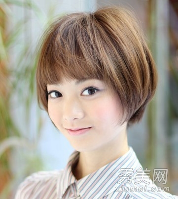 分享4款长脸女生适合的 蘑菇头短发发型