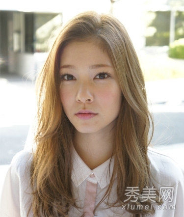 卷发才是女神 11款长卷发助你改变气质